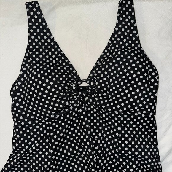 Black/White Polka Dot Skirted One-Piece Bathing Suit Size Large • SwimDress-A179 - Picture 5 of 5